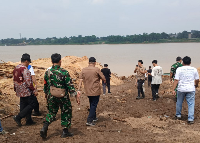 Longsor Ancam Fasilitas Vital, Turap Sungai Pasir Panjang Diperjuangkan