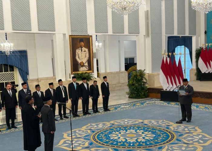 Presiden Lantik Suahasil Nazara jadi Menkeu Gantikan Purbaya