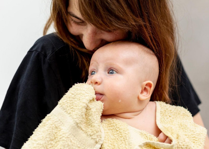 Bayi Rewel! 9 Cara Supaya Bayi jadi Tenang