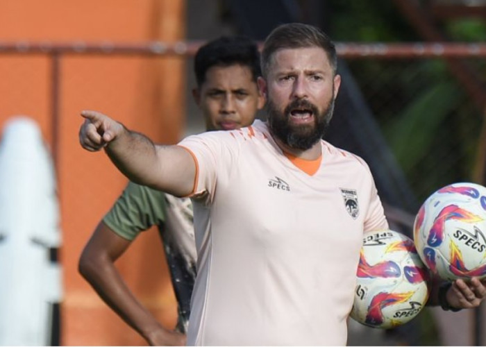 Borneo FC vs Arema FC, Debut Joaquin Gomez Bawa Keberuntungan