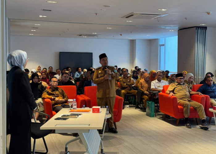 Angkat Isu Strategis Pajak Daerah, Nella Ervina Raih Gelar Doktor