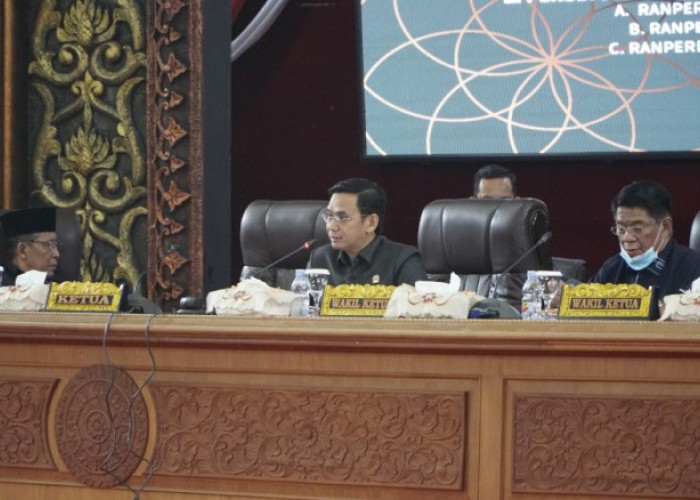 Wakil Ketua Faizal Riza Soroti Pembangunan SMKN 10 Tanjab Barat