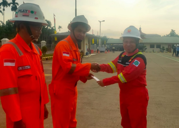 Peringatan Bulan K3 2026, SKK Migas-PetroChina Berikan Penghargaan Taat K3 Pada Subkontraktor dan Mitra Kerja