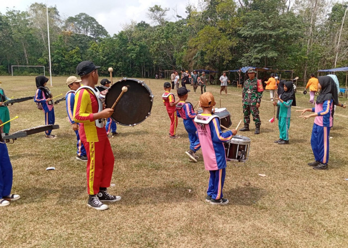 Satgas TMMD ke-121 Kodim 0415/Jambi Dampingi Latihan Drumband 