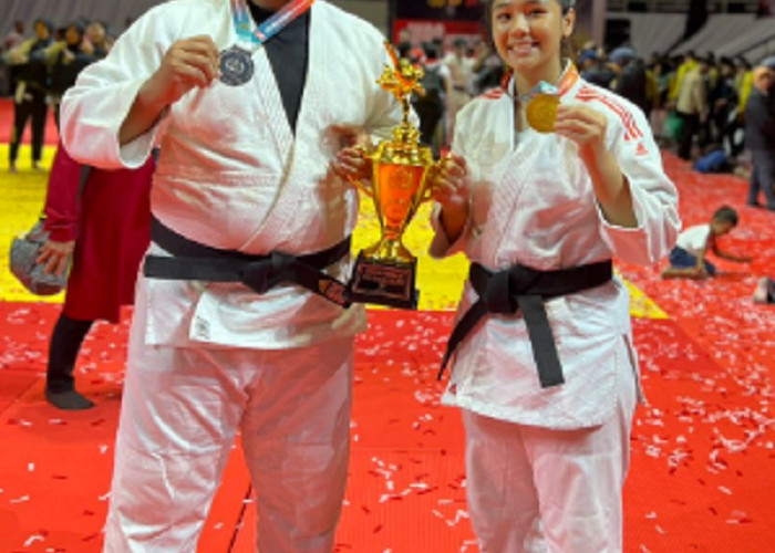 Mantap! 2 Personel Brimob Polda Jambi Sabet Medali Emas dan Perak di Kejuaraan Judo Kapolri Cup 2023