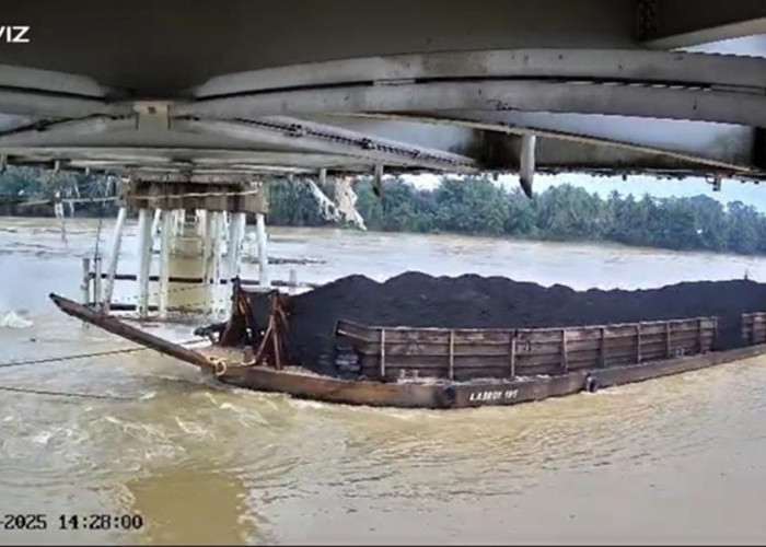 Lagi, Tiang Fender Jembatan Tembesi di Batanghari, Ditabrak Tongkang Batu Bara