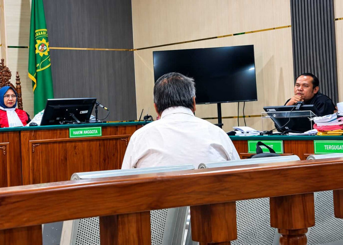 Sidang Korupsi PDAM Tirta Mayang, Saksi Ahli hanya Gunakan Data Penyidik, PH Pertanyakan Audit BPKP