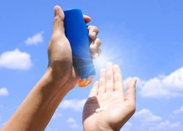 Ini Tips Memilih Sunscreen yang Tepat, Lindungi Wajah dari Sunburn ketika Panas Ekstrem
