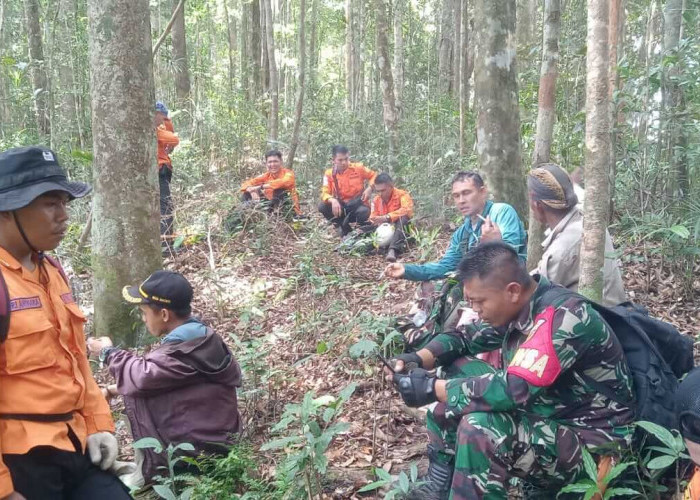Tim SAR Dikabarkan Temukan Sepatu Warga yang Hilang di Hutan Masgo Kerinci
