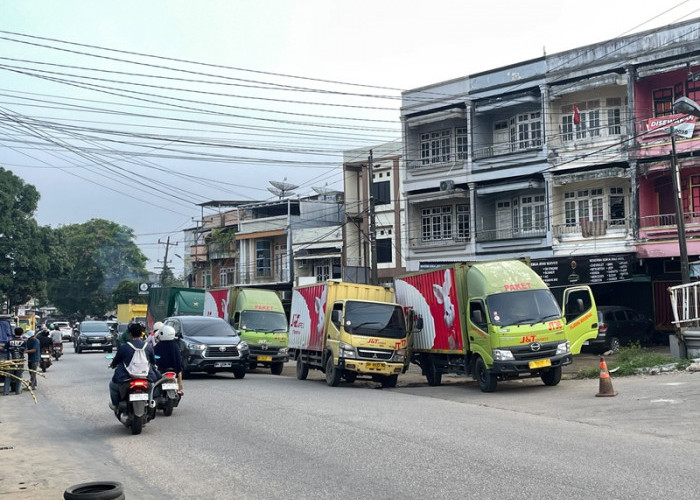 Antrian Solar di SPBU Akibat Ada Pelansir dan Susah Diatur? Ini Penjelasan Lurah Kebun Handil