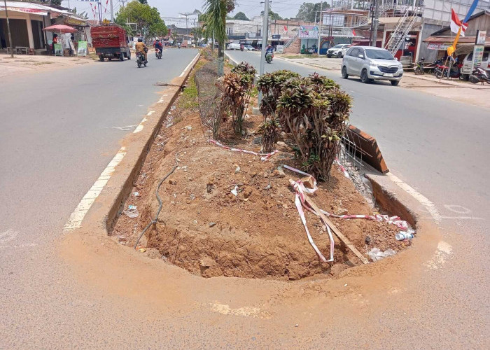 Cegah Kecelakaan, Renovasi Median Jalan di Kawasan Tertib Lalulintas Tanjab Timur Dilakukan