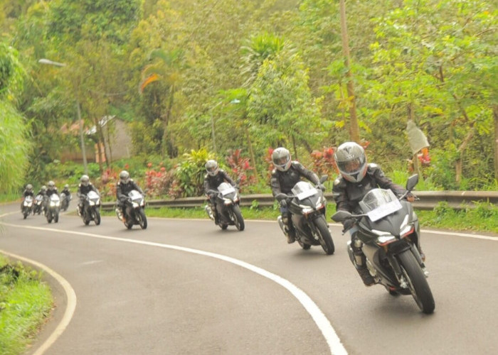 Edukasi Teknik Menikung Aman Bersama #Cari_Aman Honda Sinsen