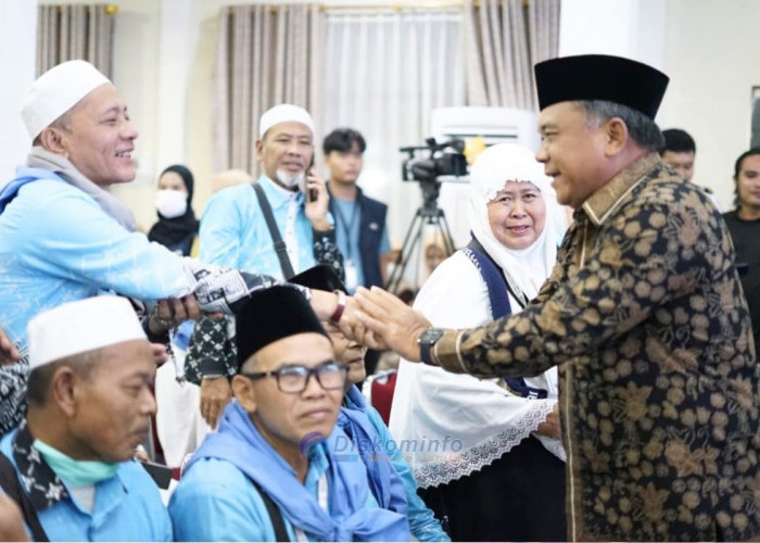  Sekda Muaro Jambi Sambut Kepulangan Jamaah Haji, Ajak Jaga Kemabruran dalam Kehidupan Bermasyarakat