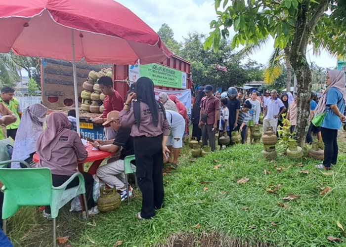 Serbu Operasi Pasar, Ratusan Warga Bungo Antre LPG 3 Kg, 560 Tabung Ludes