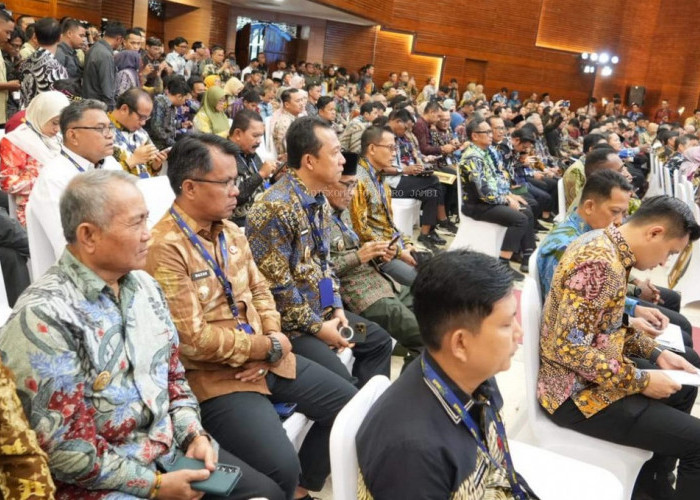 Bupati Muaro Jambi Hadiri Langsung Ajang SPM Award 2025 di Jakarta Selatan