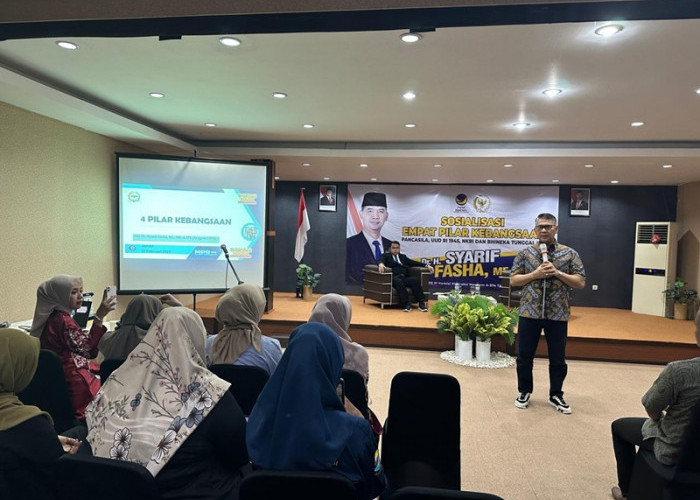 Anggota Komisi XII DPR RI Syarif Fasha Sosialisasi 4 Pilar Kebangsaan Bersama Mahasiswa Jambi