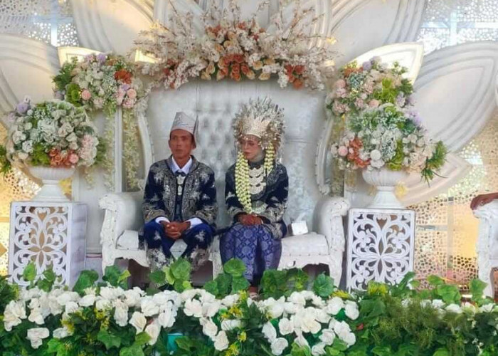 Melihat Prosesi Pernikahan  Suku Anak Dalam di Dusun Dwi Karya Bhakti  Kabupaten Muara Bungo yang Meriah 