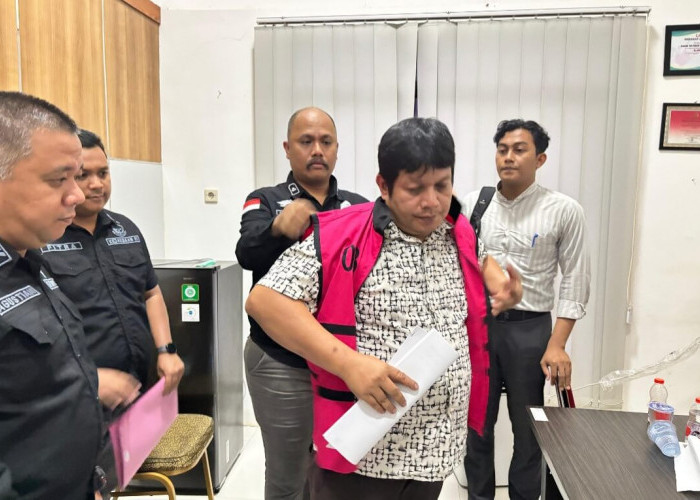 Kejari Muaro Jambi Tetapkan Mantan Kepala Disbunak dan Rekanan Jadi Tersangka Kasus Korupsi Pengadaan Sapi