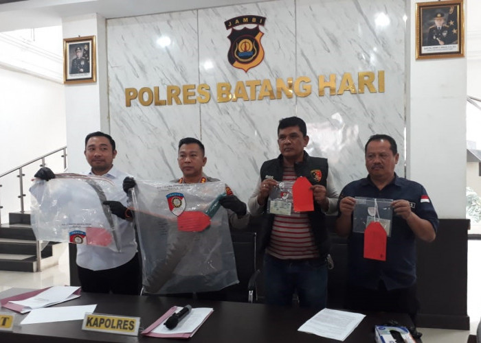 Sikat Habis Geng Motor! Polres Batang Hari Gulung 2 Pelaku Begal Bersenjata dengan Senjata Tajam Mengerikan