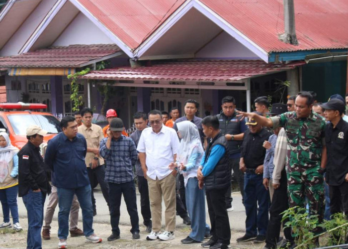 Wako Alfin Tinjau Lokasi Jalan Amblas di Sungai Jernih, Langsung Instruksikan Perbaikan
