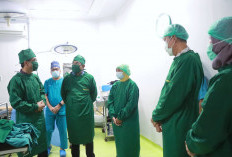 20 Warga Ikuti Operasi Katarak Gratis