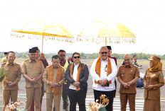 Bupati Bungo Dampingi Gubernur Jambi dan Kepala Daerah Tetangga, Sambut Terbang Perdana Batik Air di Muara Bun