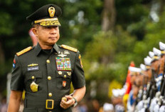 Mutasi Besar-besaran oleh Panglima TNI! Kapuspen Diganti, 2 Ajudan Prabowo Dapat Bintang