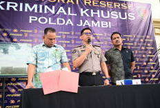 Terungkap! Kebakaran Gudang Minyak di Belakang BPK Jambi, Polisi Ungkap Distribusi Solar Ilegal dari Sumsel