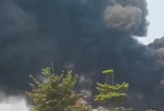 Rumah Diduga Tempat Penampungan Minyak Ilegal Terbakar di Bungku Batang Hari, Nama Sitanggang Disebut-sebut