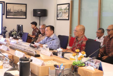 Gubernur Jambi Bahas Pembangunan Jalur Kereta Api Batu Bara Bungo-Kemingkig dengan Kemenhub 