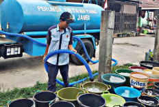 Ada Bantuan Air Bersih untuk Warga, Buntut Dampak Kekeringan di Kota Jambi