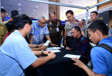 Ribuan Pencari Kerja Serbu Lippo Mall Jambi! Polda Jambi Buka 1.000 Lowongan Kerja, UMKM Lokal Ikut Kebagian