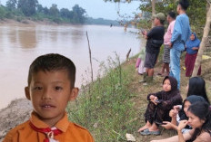 Upaya Pencarian Bocah di Rangkiling, Sarolangun yang  Dilaporkan Hanyut Diwarnai Lantunan Doa dan Gema Yasin