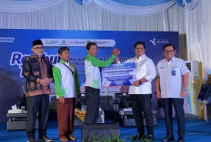 Berdialog dengan Petani, Wamen Transmigrasi Pastikan Stok Pupuk di Jambi Aman