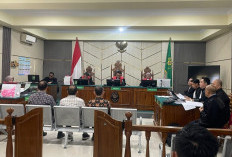 Sidang Korupsi DAK SMK, Saksi Sebut Broker Rudi Wage Bermasalah, Vahrial Pasang Badan : Saya Tanggung Jawab