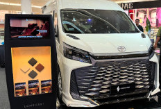 Mewah! Lombardi Hadirkan Modifikasi HiAce Premio Berkabin VIP Ala Lounge Berjalan Dibanderol Rp880 Juta