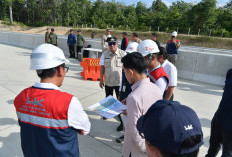 Tinjau Tol Bayung Lencir, Wapres Pastikan Konektivitas Sumatra Berjalan Optimal