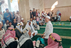  165 Jamaah Haji Tanjab Timur Tiba di Muarasabak, Disambut Hangat Wabup Muslimin Tanja