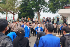 Al Haris Belum Temui Massa Aksi Karhutla, Demonstran Kembali Tagih Janji di Kantor Gubernur Jambi