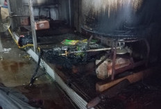 Selang Gas Bocor! Warung Bakso di Sungai Bahar Kebakaran