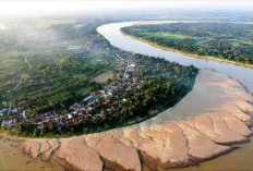 BMKG Sebut Kemarau Sebabkan Air Sungai Batanghari Surut
