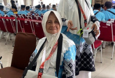 Luar Biasa! Kisah Siti Aisyah Jemaah Haji 100 Tahun Asal Jambi yang Masih Aktif ke Kebun Sawit dan Naik Tangga