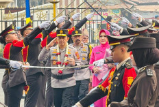 Irjen Pol Widodo Tiba di Mapolda Jambi, Pedang Pora Sambut Kapolda Baru