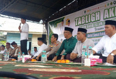 Ribuan Warga Padati Tabligh Akbar yang di Hadiri UAS, Bupati Fadhil Serukan Jaga Generasi Muda Sambut Tahun 