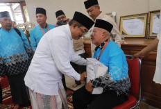 Bupati Anwar Sadat Lepas 376 Calon Jemaah Haji Tanjab Barat 2026, Titip Doa untuk Daerah dan Tuan Guru