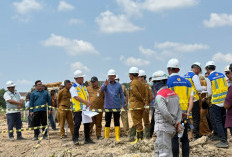Tinjau Kolam Retensi, Anggota Komisi V DPR RI Edi Purwanto: Semoga Jadi Solusi Kota Jambi Bebas Banjir