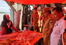 Wabup Muaro Jambi Sidak Pasar Sengeti, Pastikan Harga Stabil Jelang Iduladha