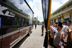 Gubernur Jambi Lepas 442 JCH Kloter BTH 19, Al Haris: Jangan Sia-siakan Perjuangan Puluhan Tahun