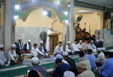 Safari Subuh di Masjid Raya Magat Sari, Gubernur Al Haris Ingatkan Warga Hadapi Kemarau dan Bijak Gunakan BBM