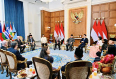 Presiden Prabowo Terima Surat Kepercayaan 8 Dubes di Istana Merdeka